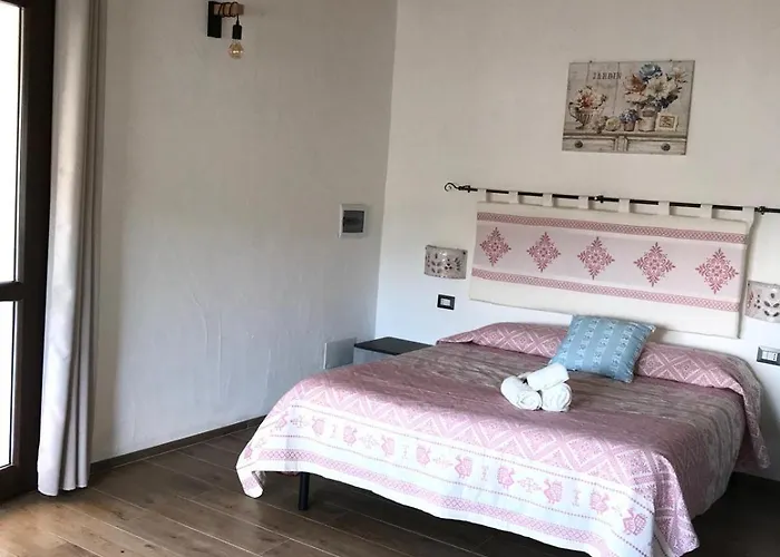 La Fragola In Campagna 6 K M Da Vendégház